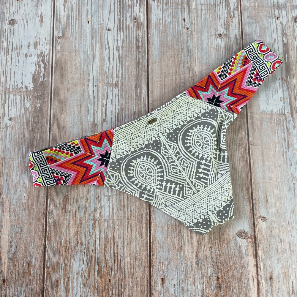 SOLD! Rip Curl Halter Bikini Set - Picture 9 of 15